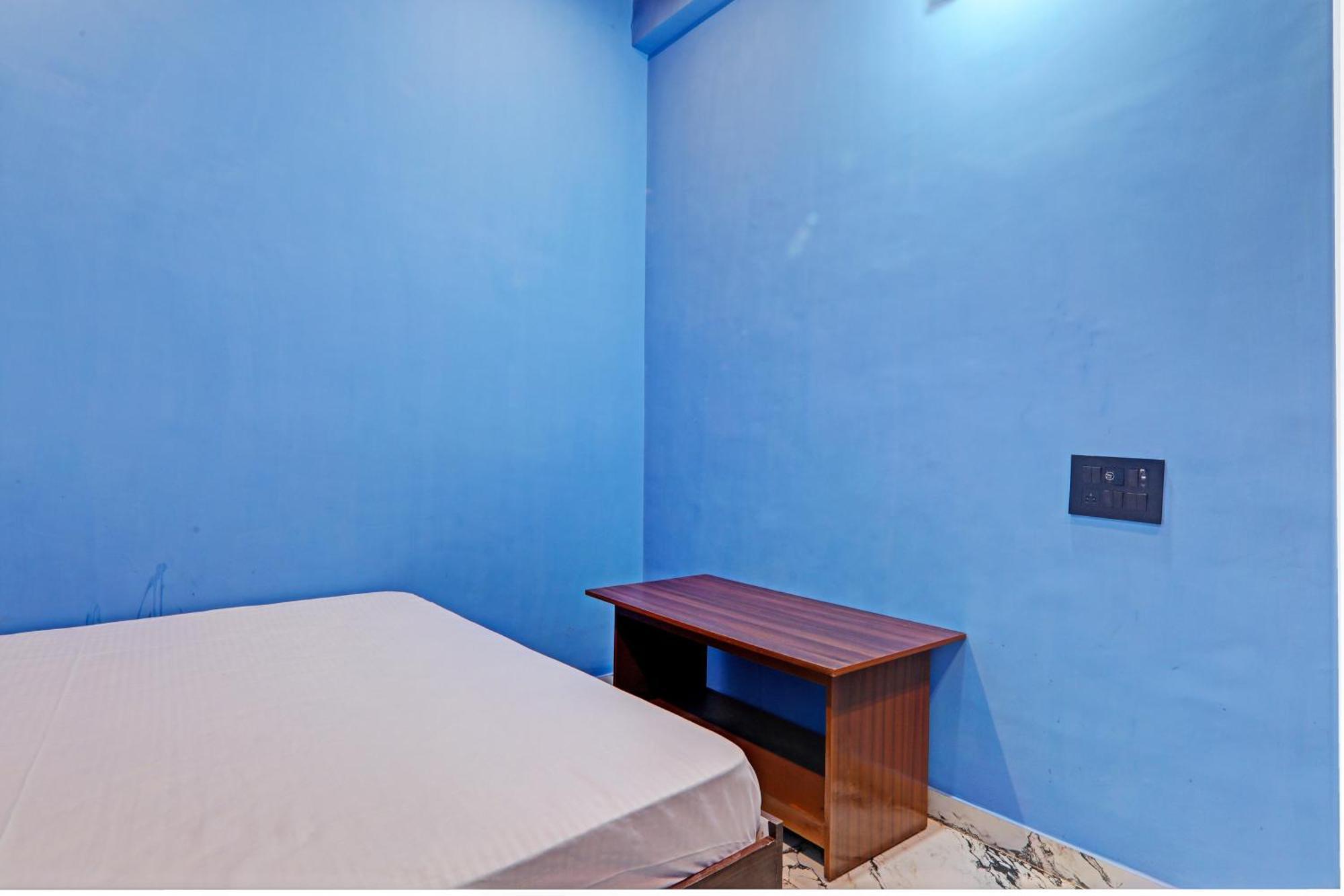 Oyo Green Valley Guest House Sultānpur Buitenkant foto